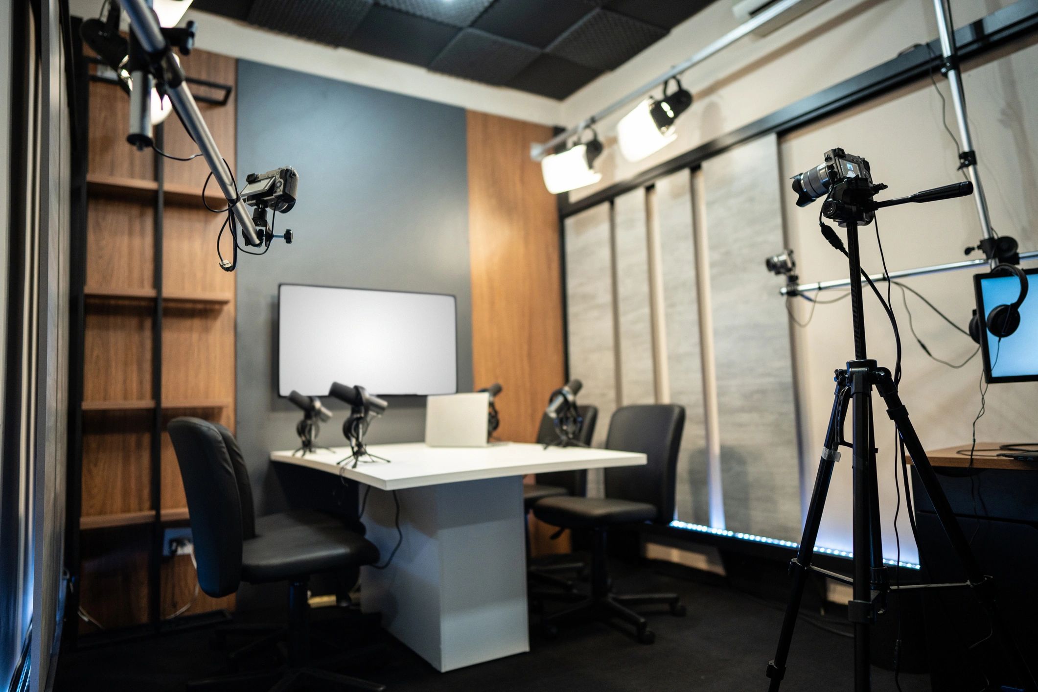 media conversion workspace